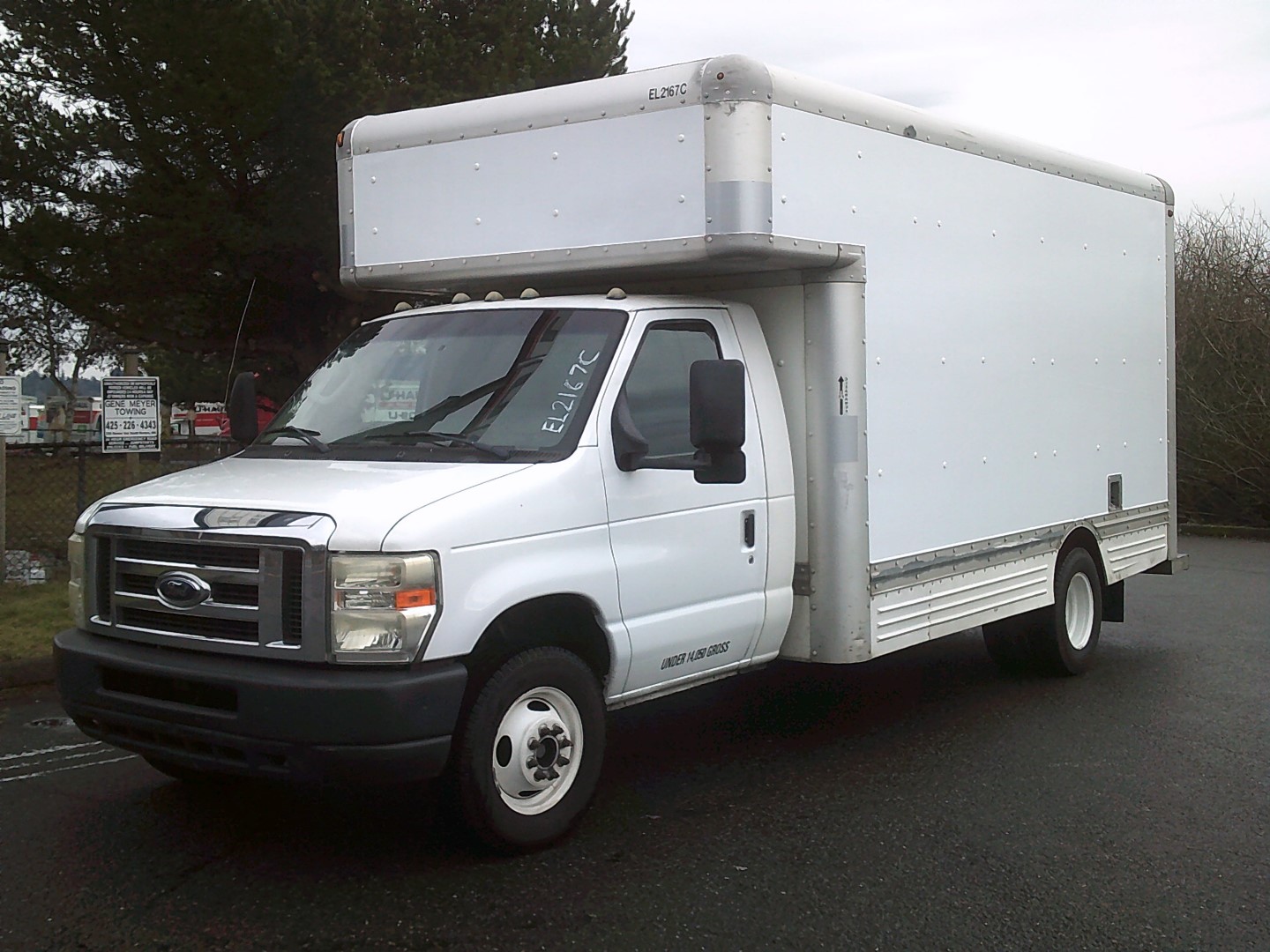 Camion usagé avec fourgon 2009 17 pi à vendre