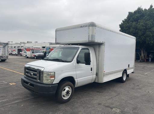 Used 2009 17 ' Box Truck for sale