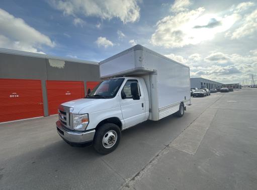 Used 2009 17 ' Box Truck for sale
