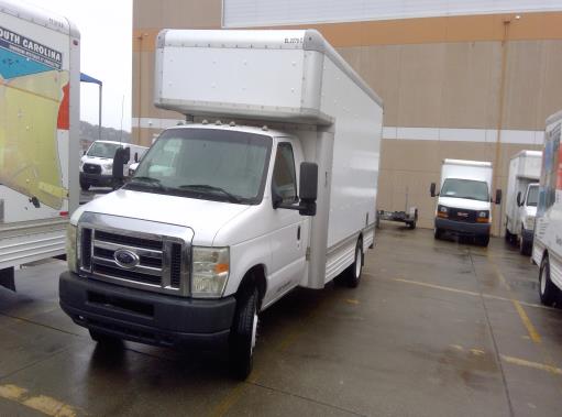 Used 2009 17 ' Box Truck for sale