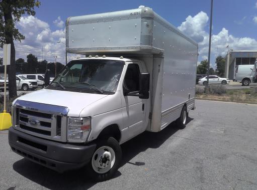 Used 2009 17 ' Box Truck for sale
