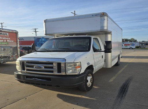 Used 2009 17 ' Box Truck for sale