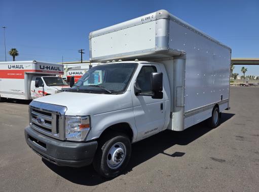 Used 2009 17 ' Box Truck for sale