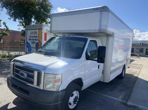 Used 2009 17 ' Box Truck for sale
