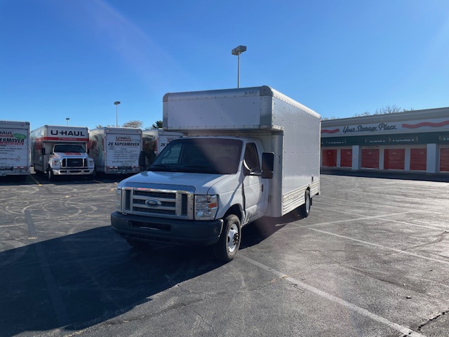 Used 2009 17 ' Box Truck for sale