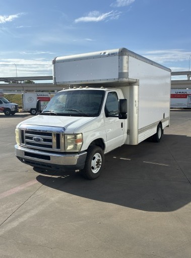 Used 2009 17 ' Box Truck for sale