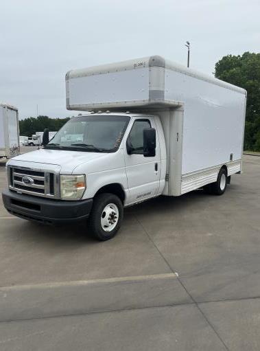 Used 2009 17 ' Box Truck for sale