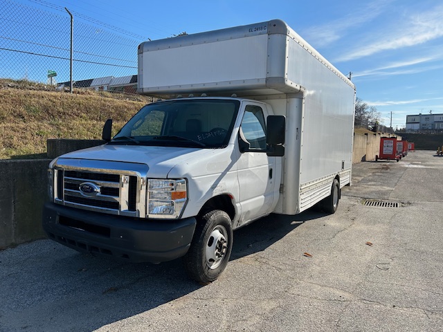 Used 2009 17 ' Box Truck for sale