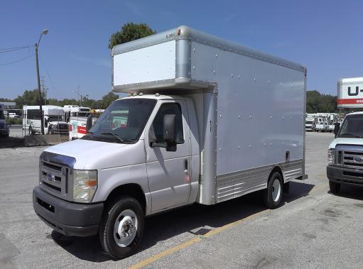 Used 2009 17 ' Box Truck for sale