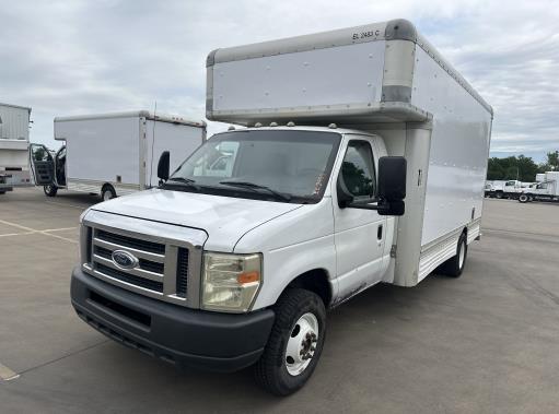 Used 2009 17 ' Box Truck for sale