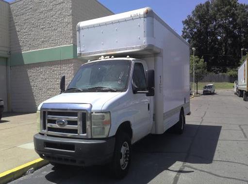 Used 2009 17 ' Box Truck for sale