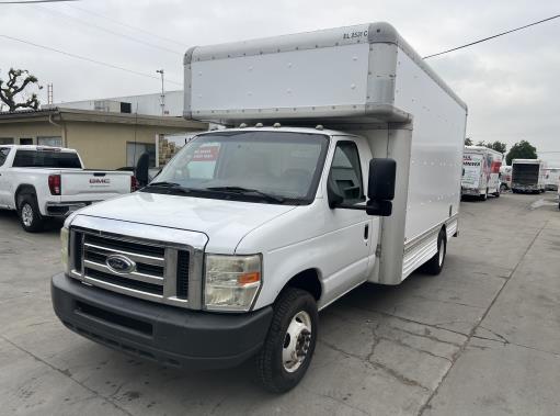 Used 2009 17 ' Box Truck for sale
