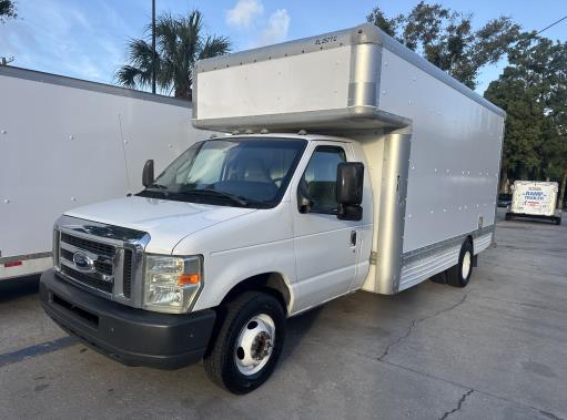 Used 2009 17 ' Box Truck for sale