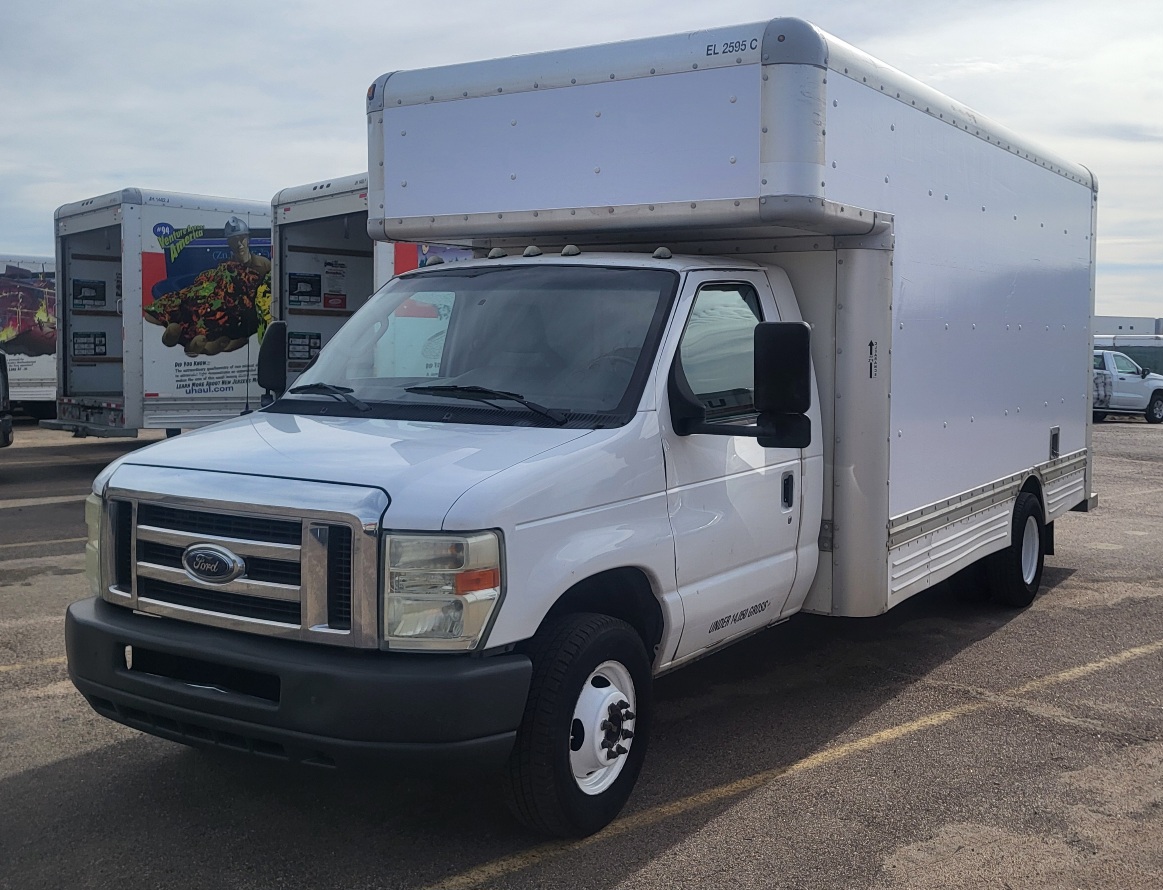 Used 2009 17 ' Box Truck for sale