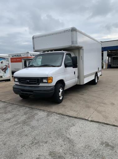 Used 2007 17 ' Box Truck for sale