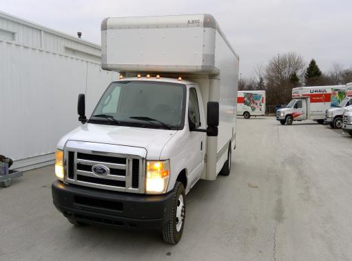 Camion usagé avec fourgon 2009 17 pi à vendre