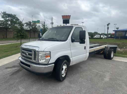 Used 2009 17 ' Cab and Chassis for sale