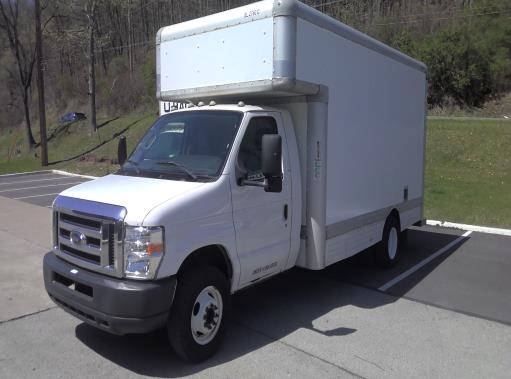 Used 2009 17 ' Box Truck for sale
