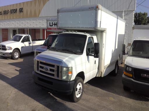 Camion usagé avec fourgon 2009 17 pi à vendre