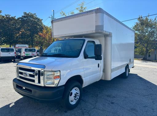 Used 2009 17 ' Box Truck for sale