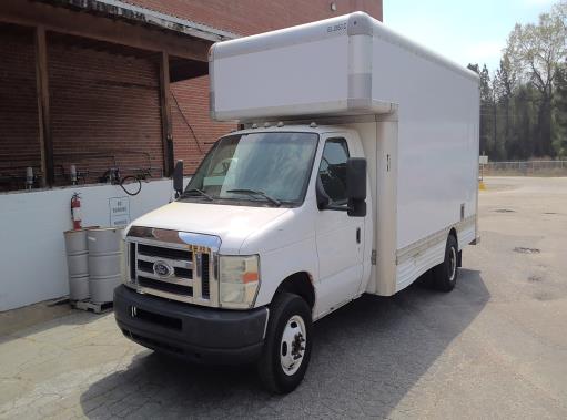 Used 2009 17 ' Box Truck for sale
