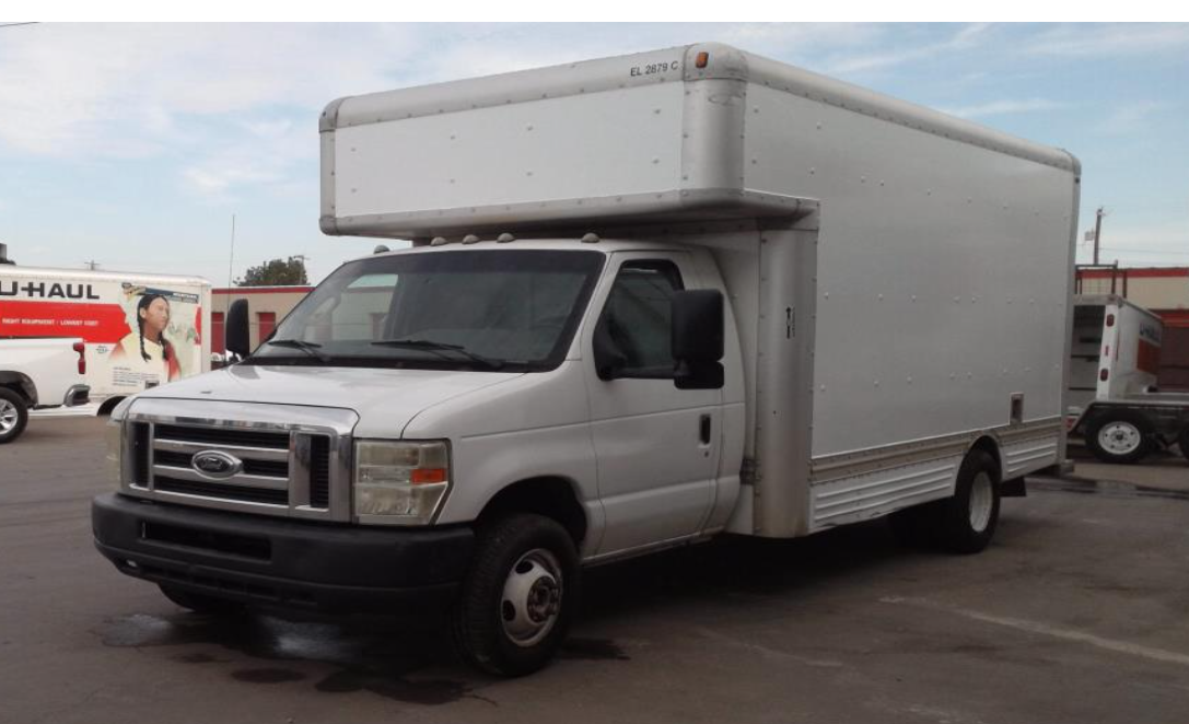 Used 2009 17 ' Box Truck for sale