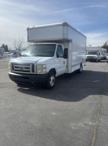 Used 2009 17 ' Box Truck for sale