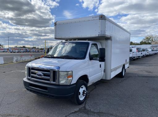 Used 2009 17 ' Box Truck for sale