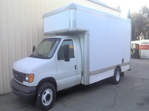 Used 2007 17 ' Box Truck for sale