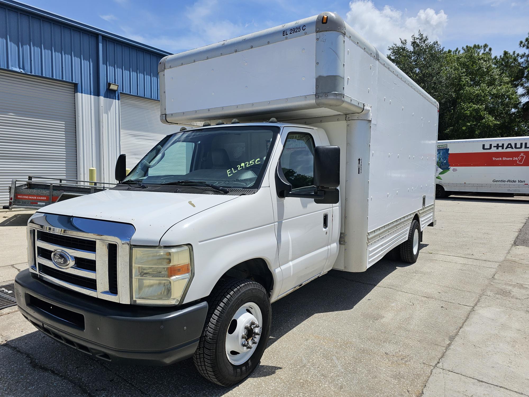 Used 2009 17 ' Box Truck for sale