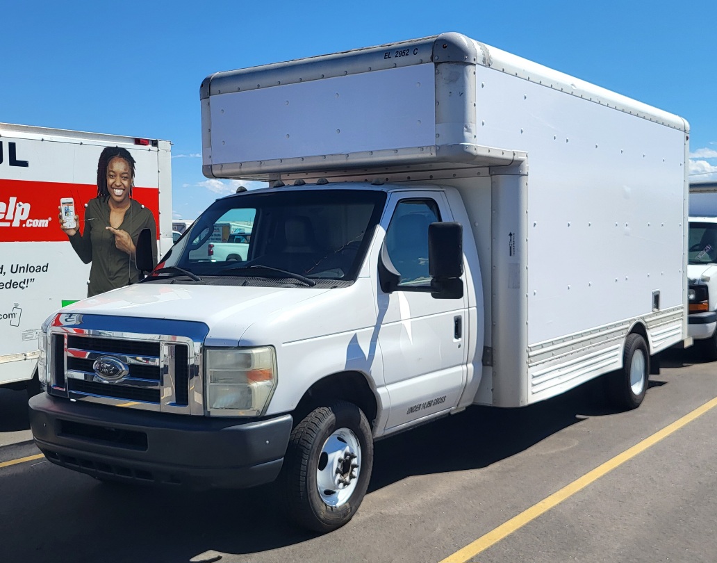 Used 2009 17 ' Box Truck for sale