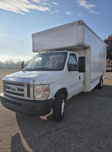 Used 2009 17 ' Box Truck for sale