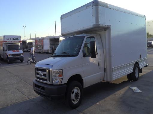 Used 2009 17 ' Box Truck for sale