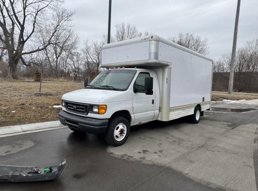 Used 2007 17 ' Box Truck for sale
