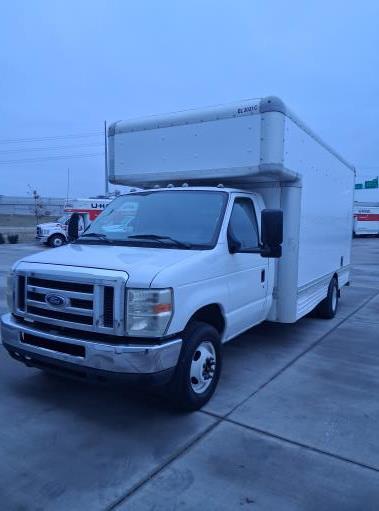 Used 2009 17 ' Box Truck for sale