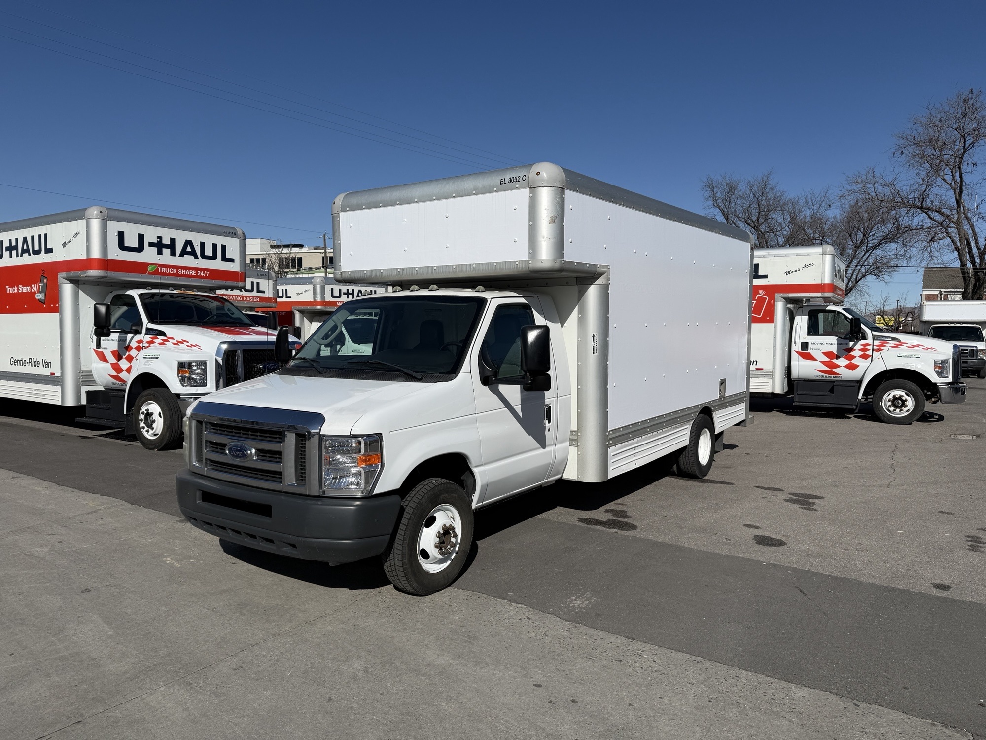 Used 2009 17 ' Box Truck for sale