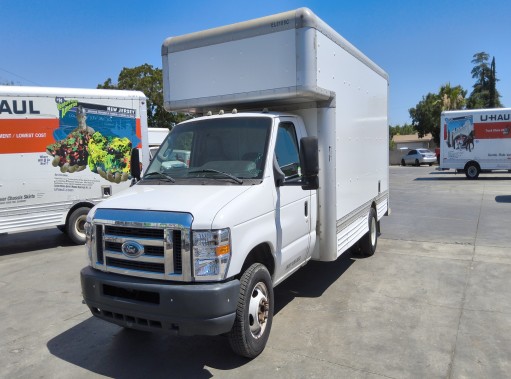 Used 2009 17 ' Box Truck for sale