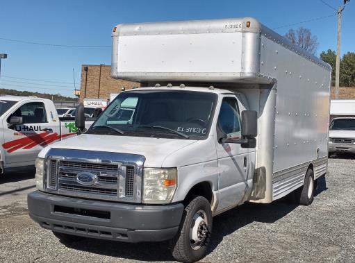 Used 2009 17 ' Box Truck for sale