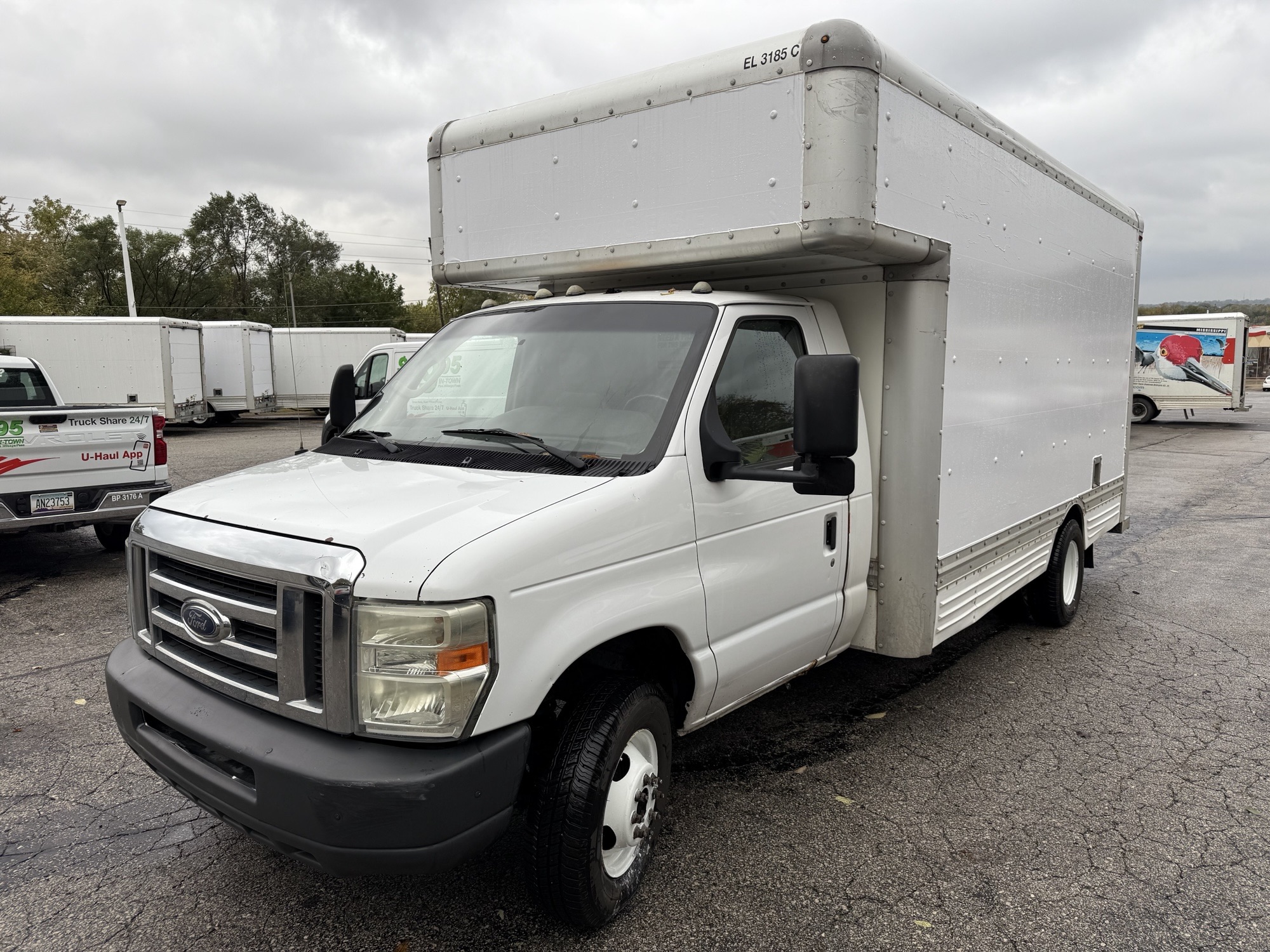 Used 2009 17 ' Box Truck for sale