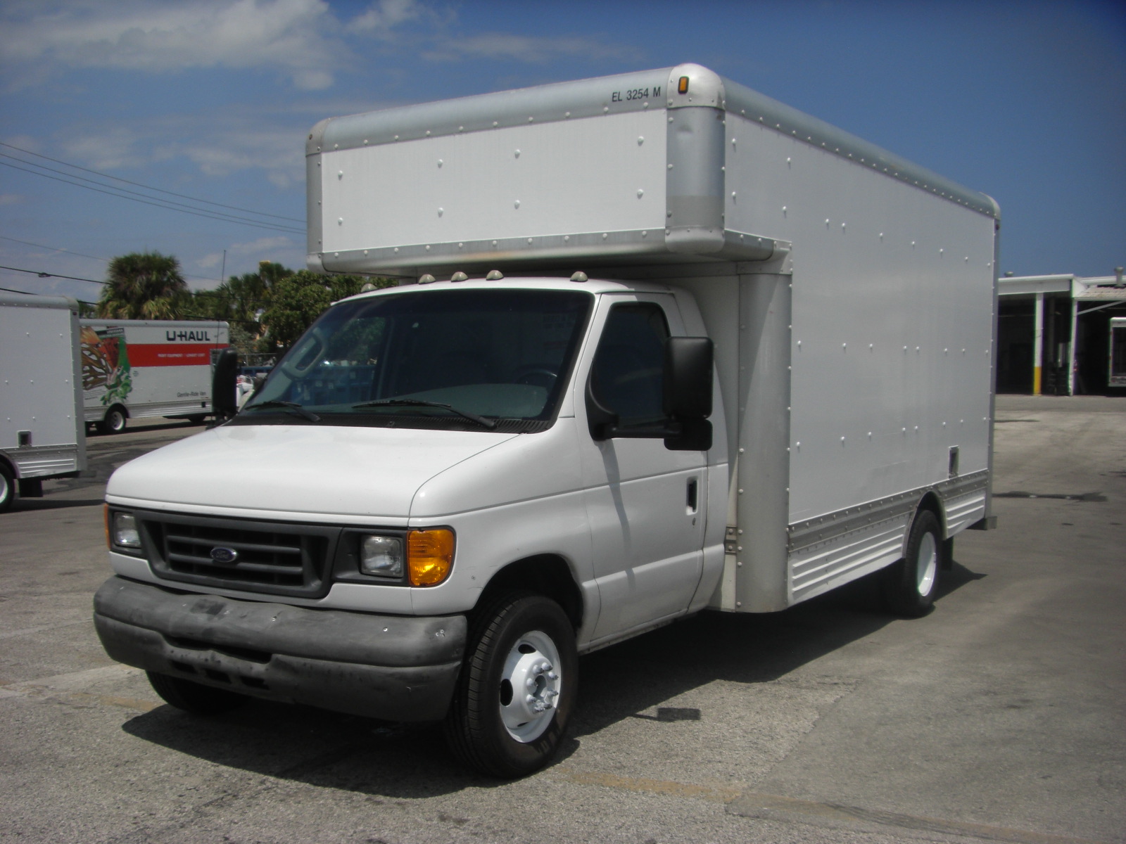 UHaul Box Trucks for Sale in Fort Lauderdale, FL at UHaul Moving