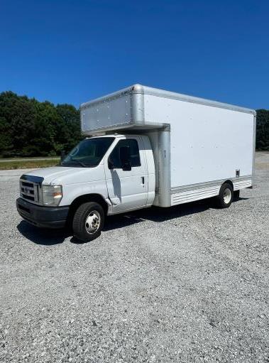 Used 2009 17 ' Box Truck for sale