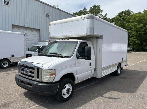 Used 2009 17 ' Box Truck for sale