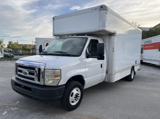 Used 2009 17 ' Box Truck for sale