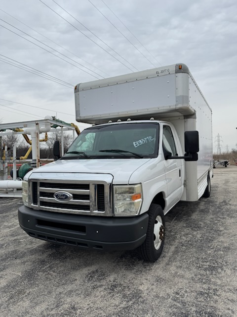 Used 2009 17 ' Box Truck for sale