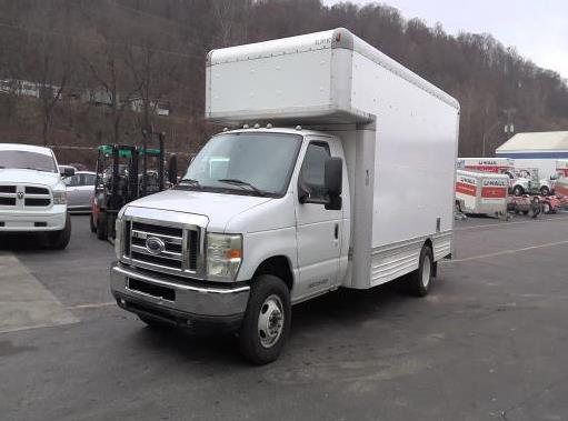 Used 2009 17 ' Box Truck for sale