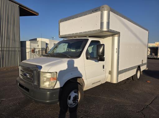 Used 2009 17 ' Box Truck for sale