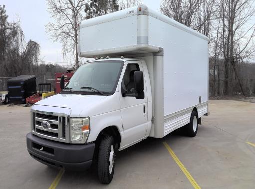 Used 2009 17 ' Box Truck for sale