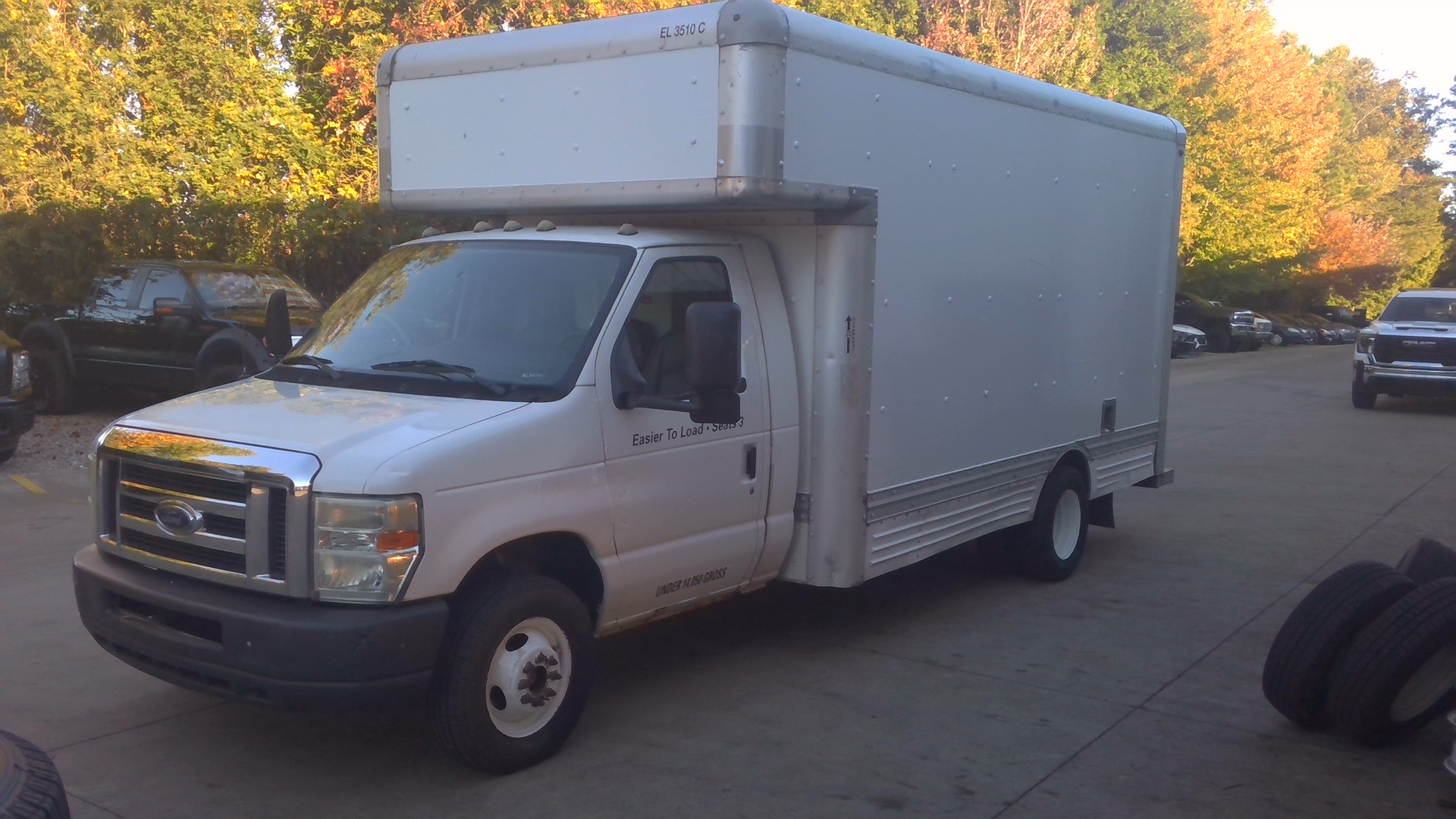 Used 2009 17 ' Box Truck for sale