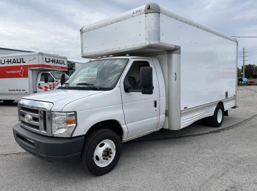 Camion usagé avec fourgon 2009 17 pi à vendre