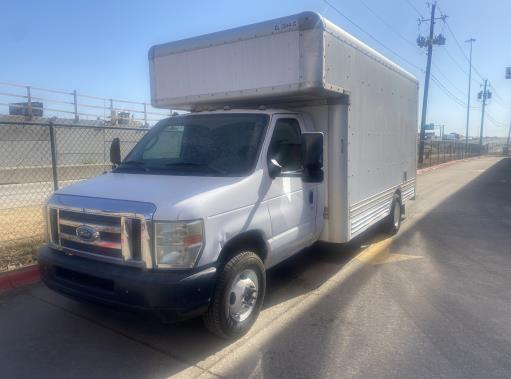 Used 2009 17 ' Box Truck for sale